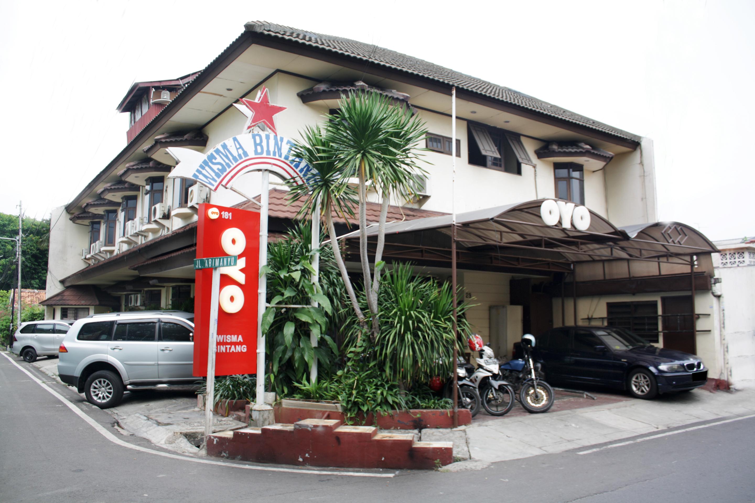 Vaccinated Staff - Oyo 181 Wisma Bintang Jakarta Luaran gambar